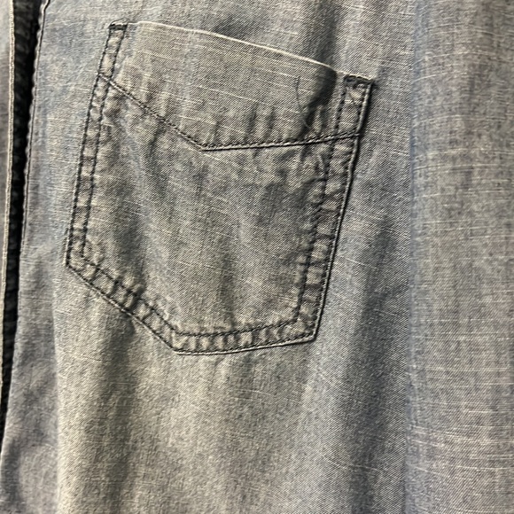 CHICO’S Shirt Chambray Top Blouse - Picture 5 of 11